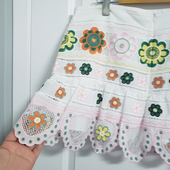ZARA White Floral Crochet Embroidered Skort - Picture 7 of 13